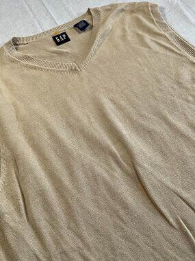 Mens GAP 100% Cotton Beige V-Neck Sleeveless Sweater Vest (XLarge)